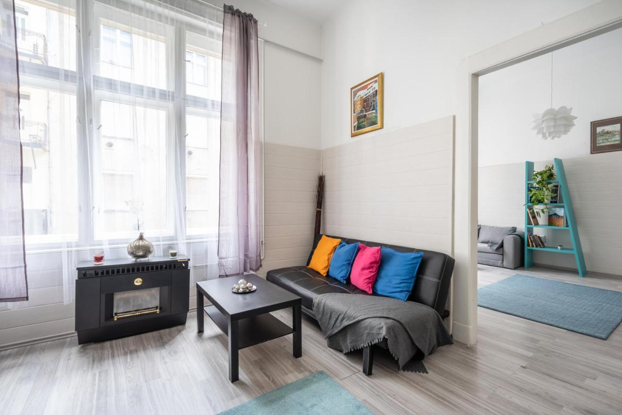 The White House Apartment